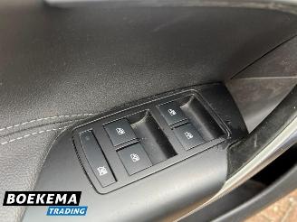 Opel Insignia 1.8 Executive Leer Navi Memory Cruise PDC Stoelverw. picture 17