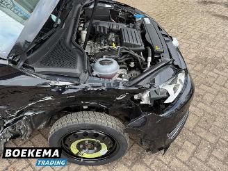 Volkswagen Golf 1.4 TSI Highline Navigatie Climate Camera Cruise picture 17