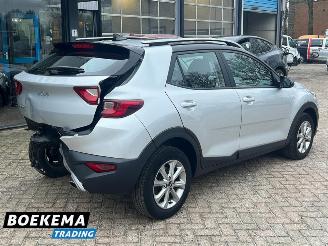 Kia Stonic 1.0 T-GDi MHEV Dynamic Automaat Navigatie Camera picture 2