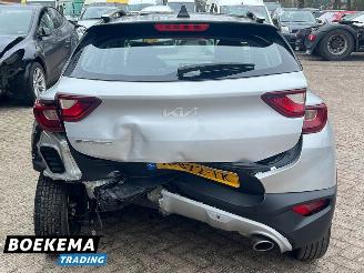 Kia Stonic 1.0 T-GDi MHEV Dynamic Automaat Navigatie Camera picture 3