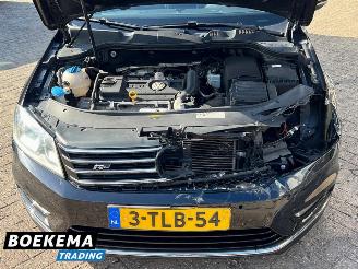 Volkswagen Passat Variant 1.4 TSI R-Line Aut Pano Leer Climate stoelverw. picture 8