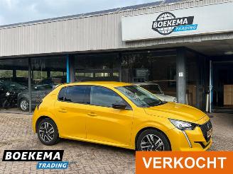 skadebil auto Peugeot 208 1.2 Allure 100pk Led Navigatie Climate Cruise PDC 2023/5