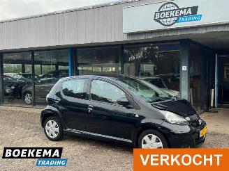  Toyota Aygo 1.0-12V Navigator Automaat Airco 5-Deurs 2011/1
