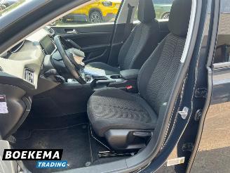 Peugeot 308 SW 1.2 PureTech Blue Lease Navigatie Climate Cruise picture 15