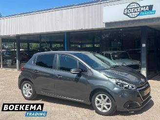 Avarii autoturisme Peugeot 208 1.2 PureTech Allure Navigatie Airco Cruise PDC 2016/2