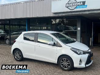 Avarii autoturisme Toyota Yaris 1.3 VVT-i Navigatie Cruise Airco Camera Trekh. 2015/12