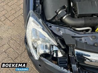 Opel Signum 2.2 16V Executive 155PK Aut Navi Cruise PDC Trekh. picture 11