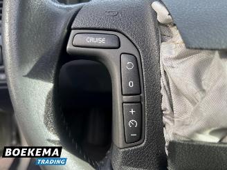 Volvo Xc-70 2.4 T Comfort Line 200 PK Leder Airco Cruise Trekh. picture 26