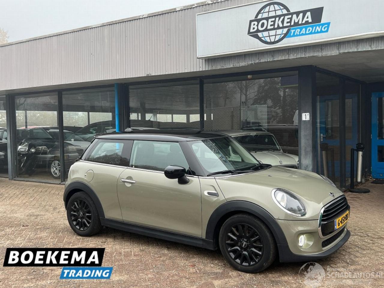 Mini Cooper 1.5 Automaat Keyless Led Navi Cruise Airco