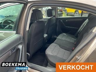 Volkswagen Passat 1.4 TSI Comfortline Navi Climate Cruise PDC picture 19