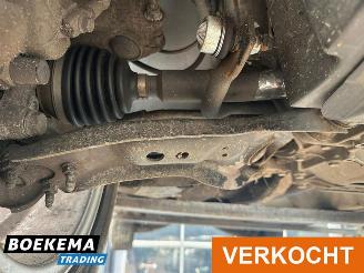 Volkswagen Passat 1.4 TSI Comfortline Navi Climate Cruise PDC picture 32