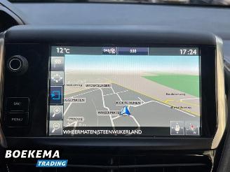 Peugeot 208 1.2 PureTech Blue Lion Navi Airco Cruise PDC Trekh. picture 25