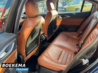 Alfa Romeo Giulia 2.0 T AWD Veloce 280PK Aut Leer Navi Stuur/Stoelverw. Cruise PDC picture 17