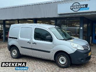 Vaurioauto  commercial vehicles Renault Kangoo 1.5 DCI Comfort Navigatie Airco Cruise PDC Trekhaak Schuifdeur 2016/1
