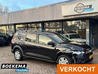 Unfallwagen Dacia Jogger 1.0 TCe 110 Expression 7-Persoons Led Airco Cruise PDC 2023/12