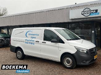 krockskadad bil auto Mercedes Vito 114 CDI Lang 136PK Stoelverw. 3-Pers Airco Trekhaak 2017/4