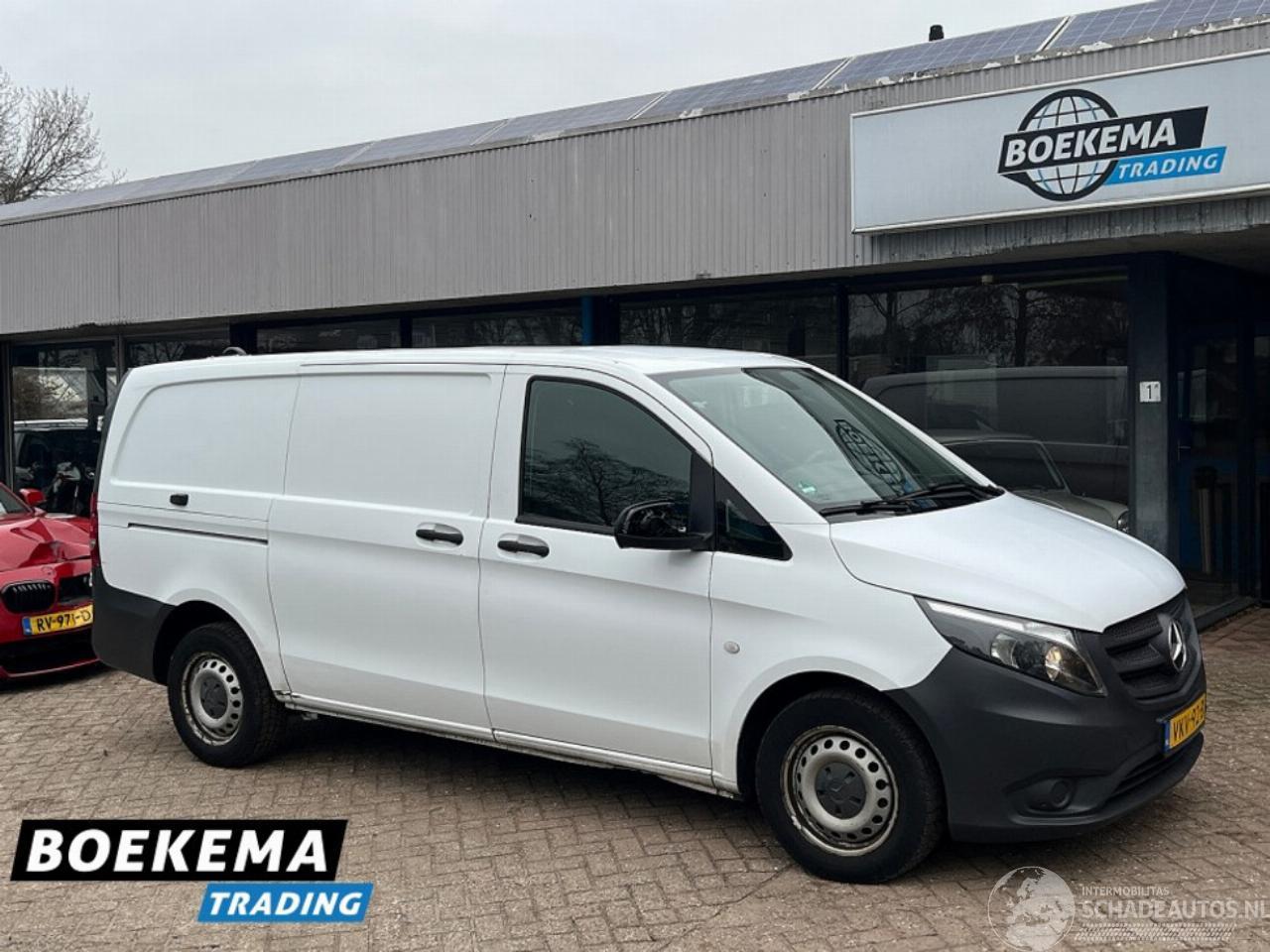 Mercedes Vito 111 CDI Lang 3-Persoons Navi Airco Cruise