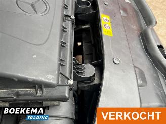 Mercedes Vito 111 CDI Lang 3-Persoons Navi Airco Cruise picture 7