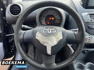 Toyota Aygo 1.0-12V Navigator Automaat Airco 5-Deurs picture 23