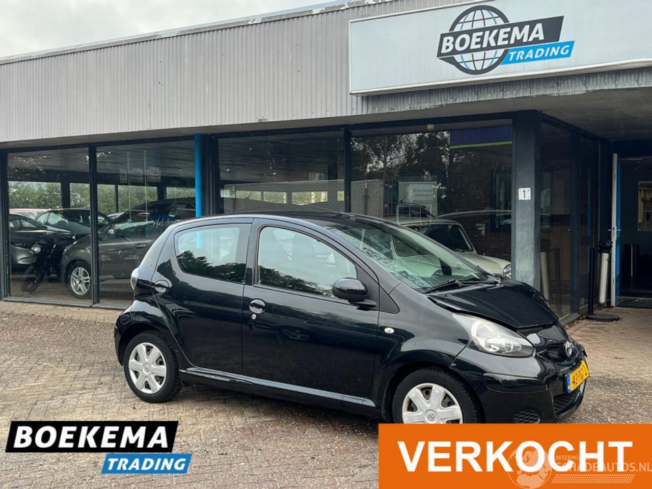 Toyota Aygo 1.0-12V Navigator Automaat Airco 5-Deurs