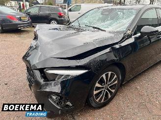 Mercedes A-klasse 180 Business Line Facelift Navi Camera Clima SHZ picture 10