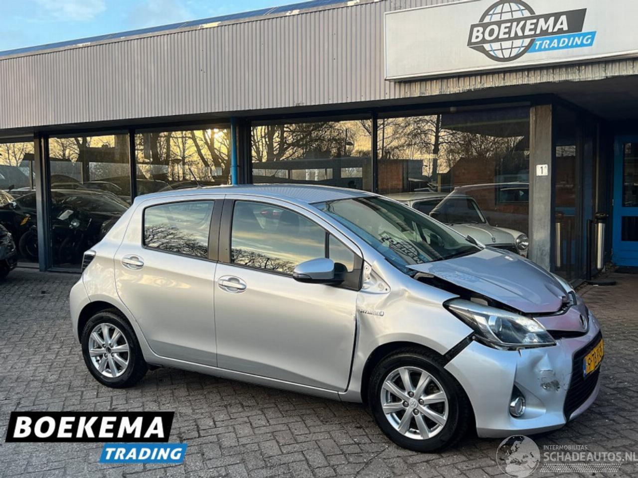 Toyota Yaris 1.5 Full Hybrid Aspiration Navi Climate Cruise Camera