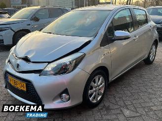 Toyota Yaris 1.5 Full Hybrid Aspiration Navi Climate Cruise Camera picture 4