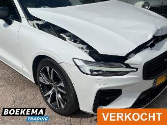 Volvo V-60 2.0 T6 Recharge AWD R-Design HUD Pano Keyless Led Navi Camera Stoelverw. picture 6