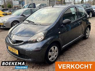 Toyota Aygo 1.0-12V picture 4