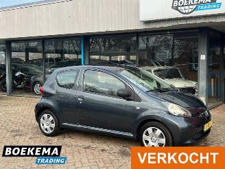 krockskadad bil auto Toyota Aygo 1.0-12V 2006/7