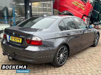 BMW 3-serie 325i Business 218PK Navi Climate Cruise PDC Trekh. picture 2