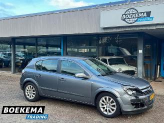 Unfallwagen Opel Astra 1.6 Sport 105PK Cruise Climate Trekhaak 2004/6
