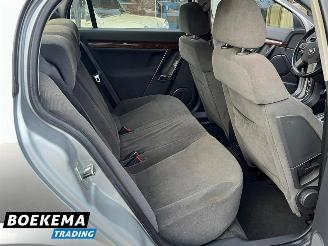 Opel Vectra 2.2 16V Elegance 155PK Aut Cruise PDC Trek. picture 13