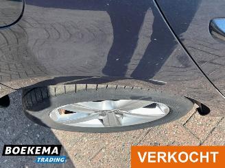 Volkswagen Golf 1.2 TSI Highline Climate Cruise stoelverw. picture 22