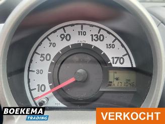 Peugeot 107 1.0-12V XS Airco 5-Deurs picture 19