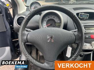 Peugeot 107 1.0-12V XS Airco 5-Deurs picture 18