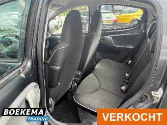 Peugeot 107 1.0-12V XS Airco 5-Deurs picture 12