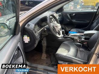 Volvo Xc-70 2.4 T Comfort Line 200 PK Leder Airco Cruise Trekh. picture 16
