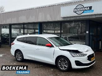 Uttjänta bilar auto Ford Focus Wagon 1.0 EcoBoost 125PK Hybrid Navi Climate Cruise PDC Trekh. 2022/11