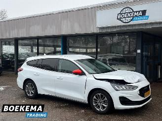 Damaged car Ford Focus Wagon 1.0 EcoBoost 125PK Hybrid Navi Climate Cruise PDC Trekh. 2022/11