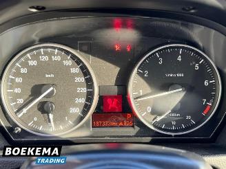 BMW 3-serie 320i High Exe M-Sport Aut Leer Memory Navi Stoelverw. PDC picture 26