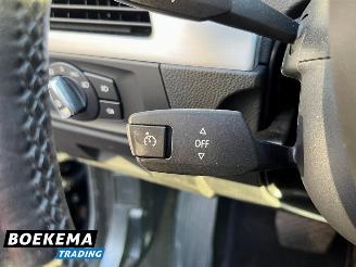 BMW 3-serie 320i High Exe M-Sport Aut Leer Memory Navi Stoelverw. PDC picture 27