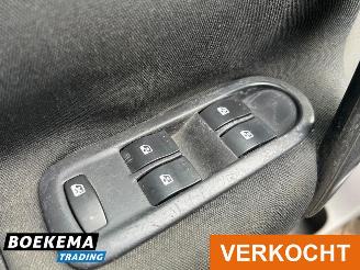 Renault Grand-scenic 1.6 16V Dynamique 7-Pers Climate Cruise picture 22