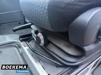 Volkswagen Crafter 35 2.0 TDI 9-Persoons Rolstoellift Airco Cruise picture 12