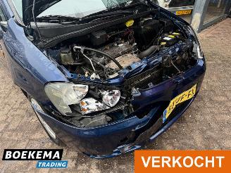 Toyota Avensis-verso 2.0i Linea Luna 6-Persoons Airco Cruise picture 9