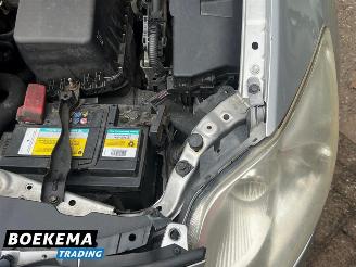 Toyota Auris 1.3 Aspiration Navigatie Climate Trekhaak picture 12