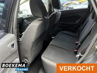 Ford Fiesta 1.5 TDCi Titanium Stoelverw. Climate PDC Trekhaak picture 9