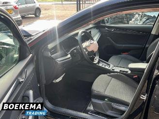 Skoda Octavia Combi 1.0 e-TSI Business Edition Navigatie Cruise Lane-Ass picture 19