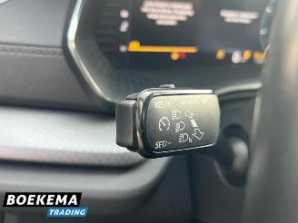 Skoda Octavia Combi 1.0 e-TSI Business Edition Navigatie Cruise Lane-Ass picture 25