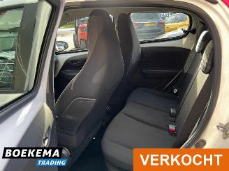 Peugeot 108 1.0 e-VTi Active 5-Drs Navi Airco Camera picture 17